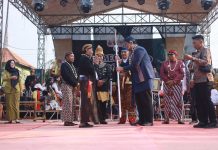 Grebeg Mulud Njeporonan: Pemkab Jepara Terima 25 Pusaka Tombak dari Berbagai Daerah